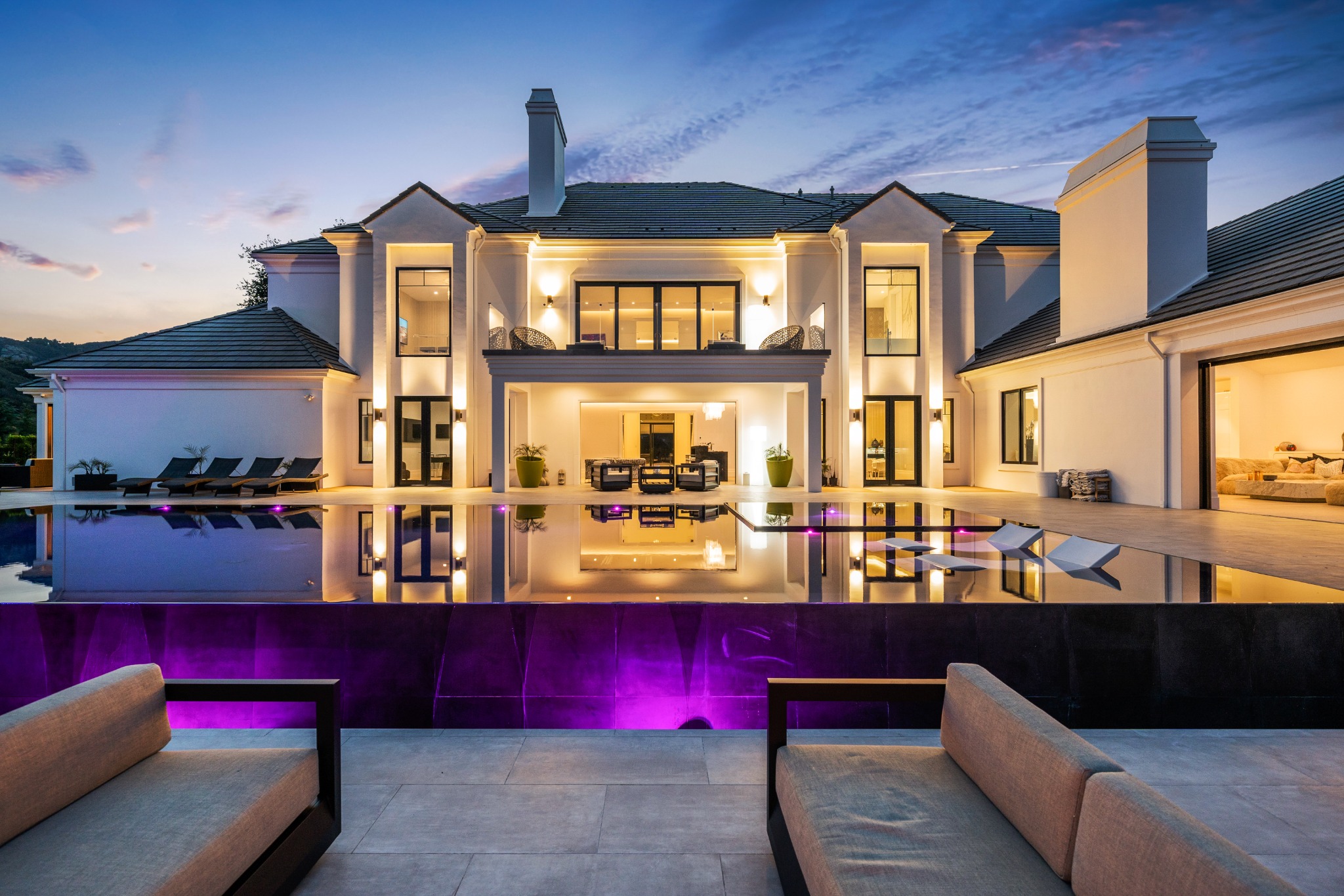 Completed rear elevation and pool at Ladbroke Way